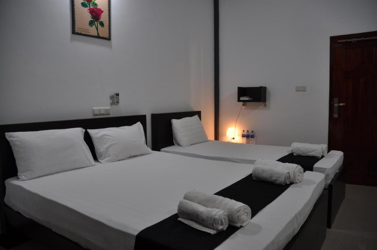 Hotel Agape Mannar Exterior foto